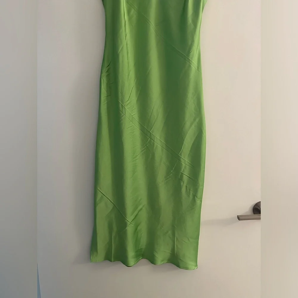Silk Midi dress - Picture 5 of 7